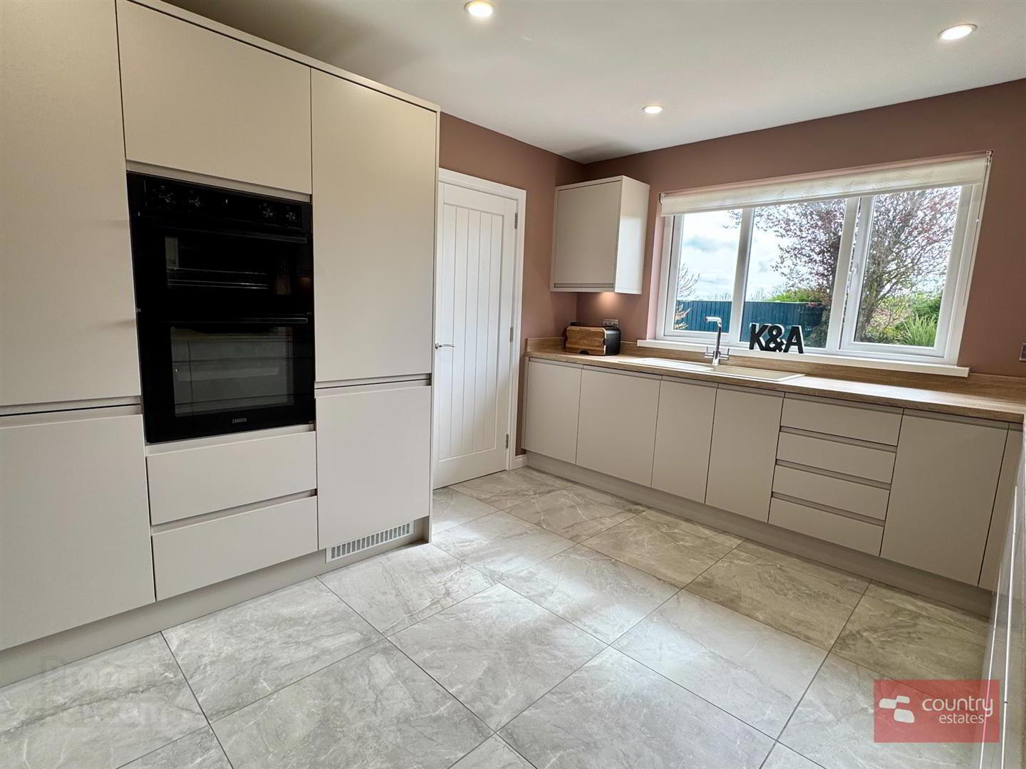 4 Highgrove Court 22 of 45