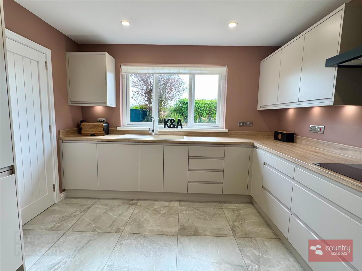4 Highgrove Court 23 of 45