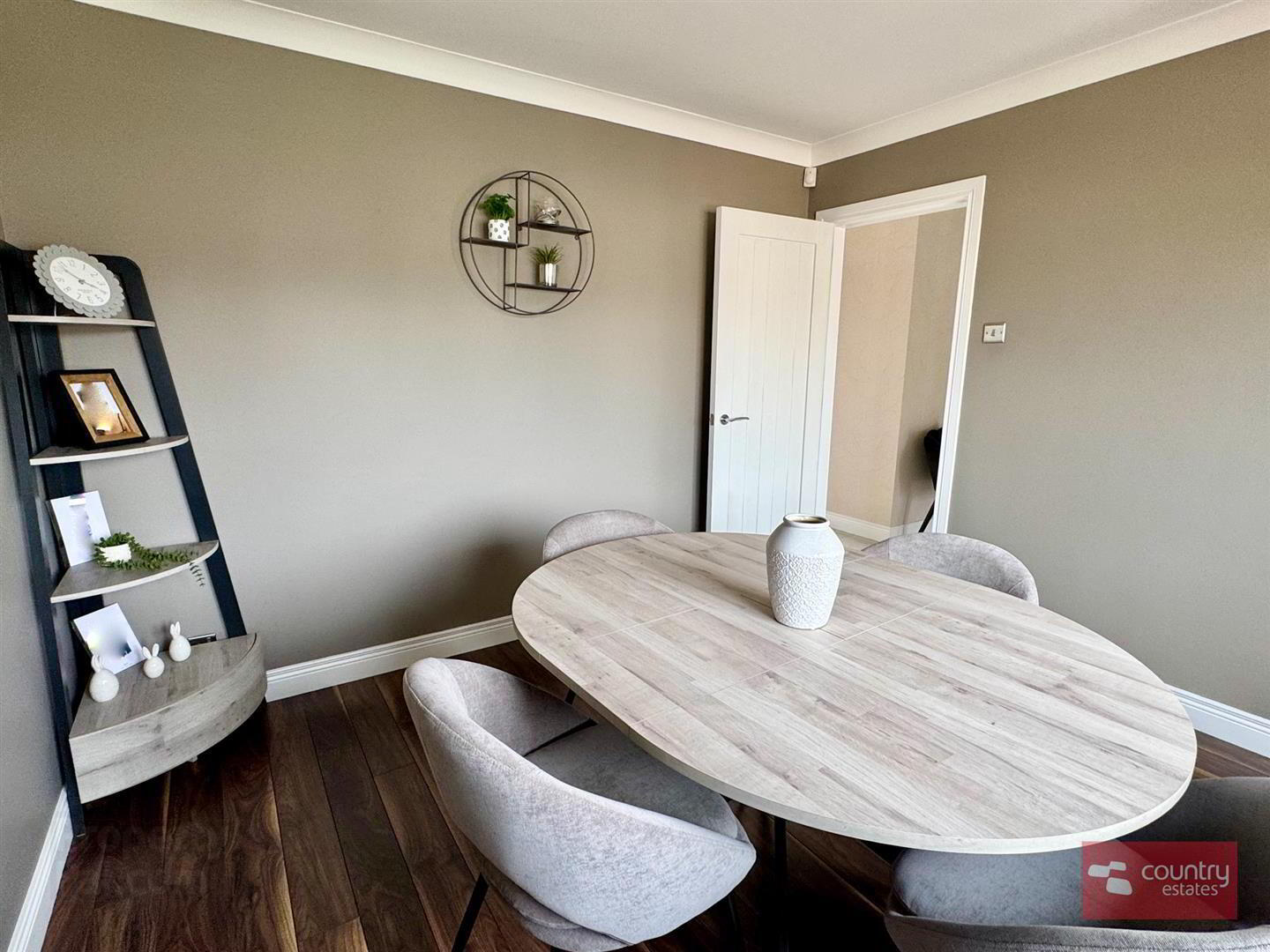 4 Highgrove Court 13 of 45