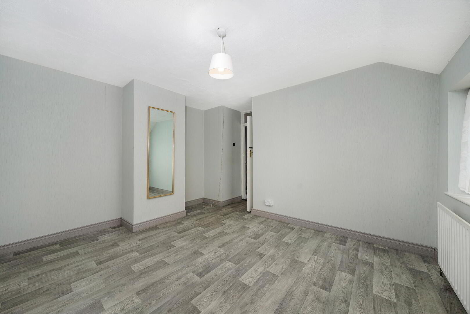 453 Casement Road 18 of 32