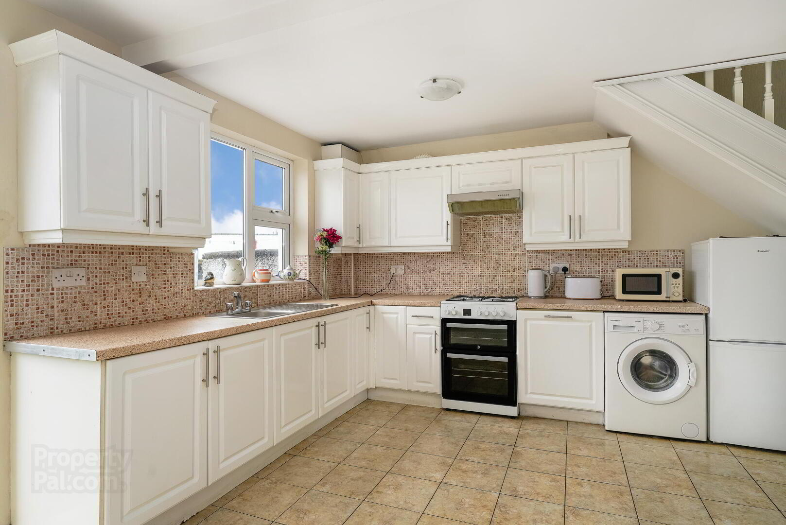 453 Casement Road 14 of 32