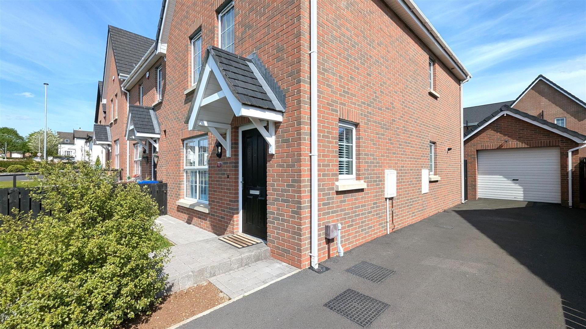 property description image