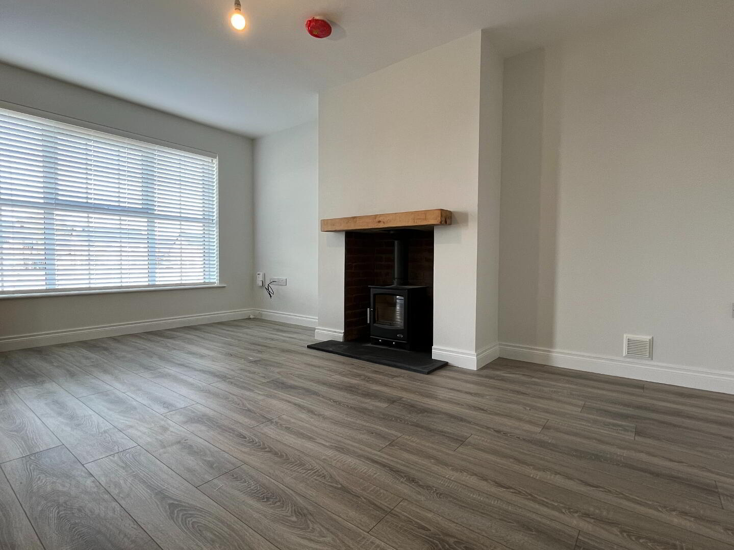 83 Beechcroft 3 of 21