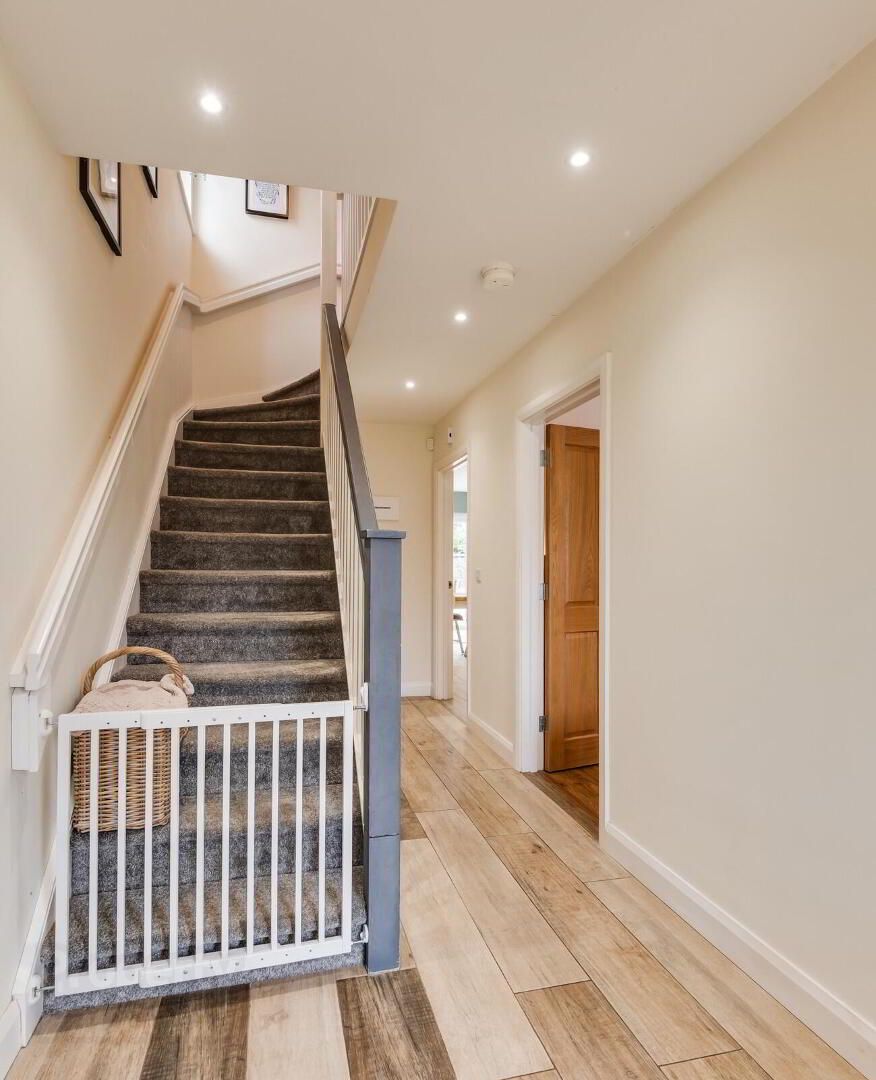 property description image