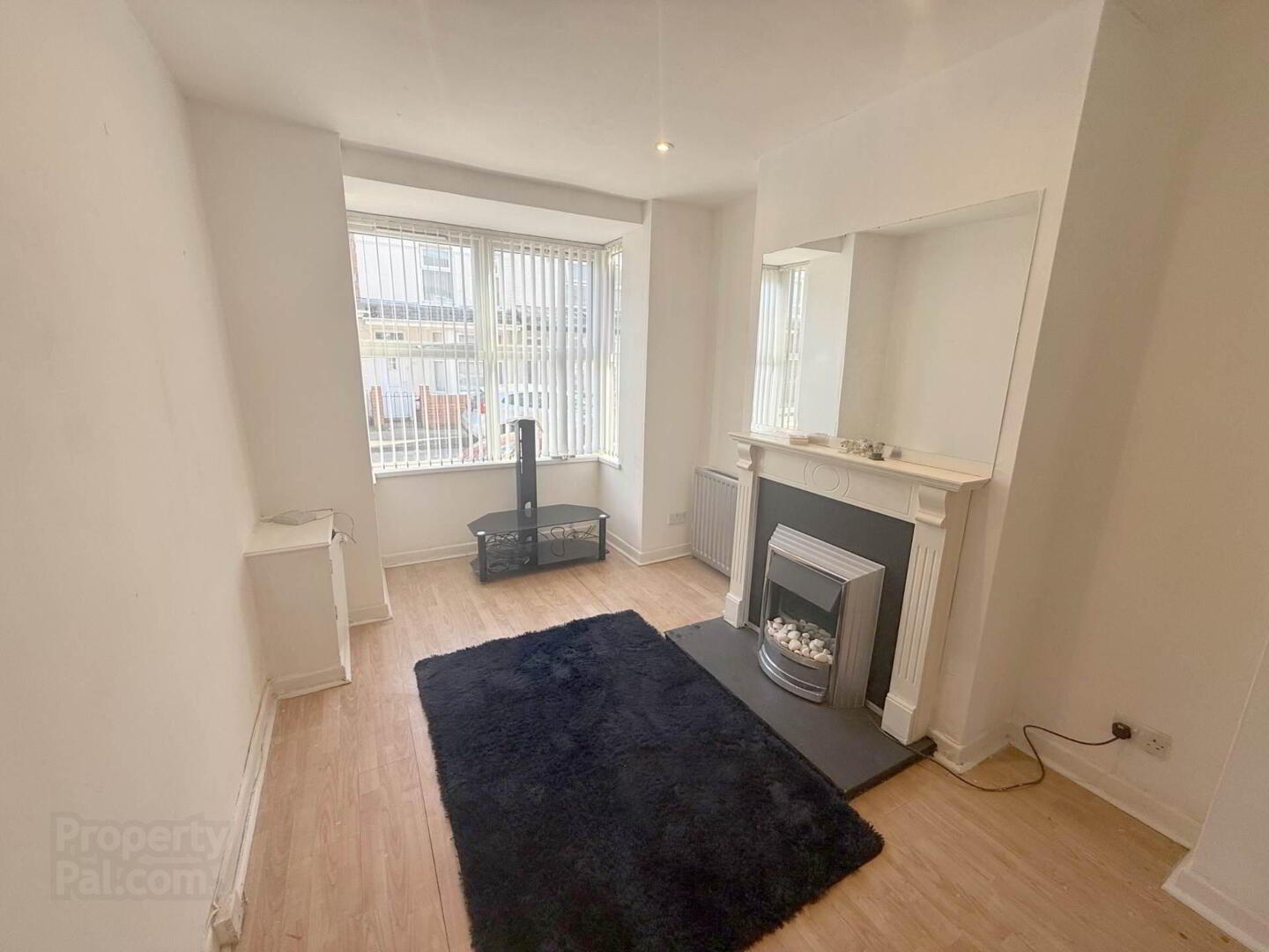 property description image