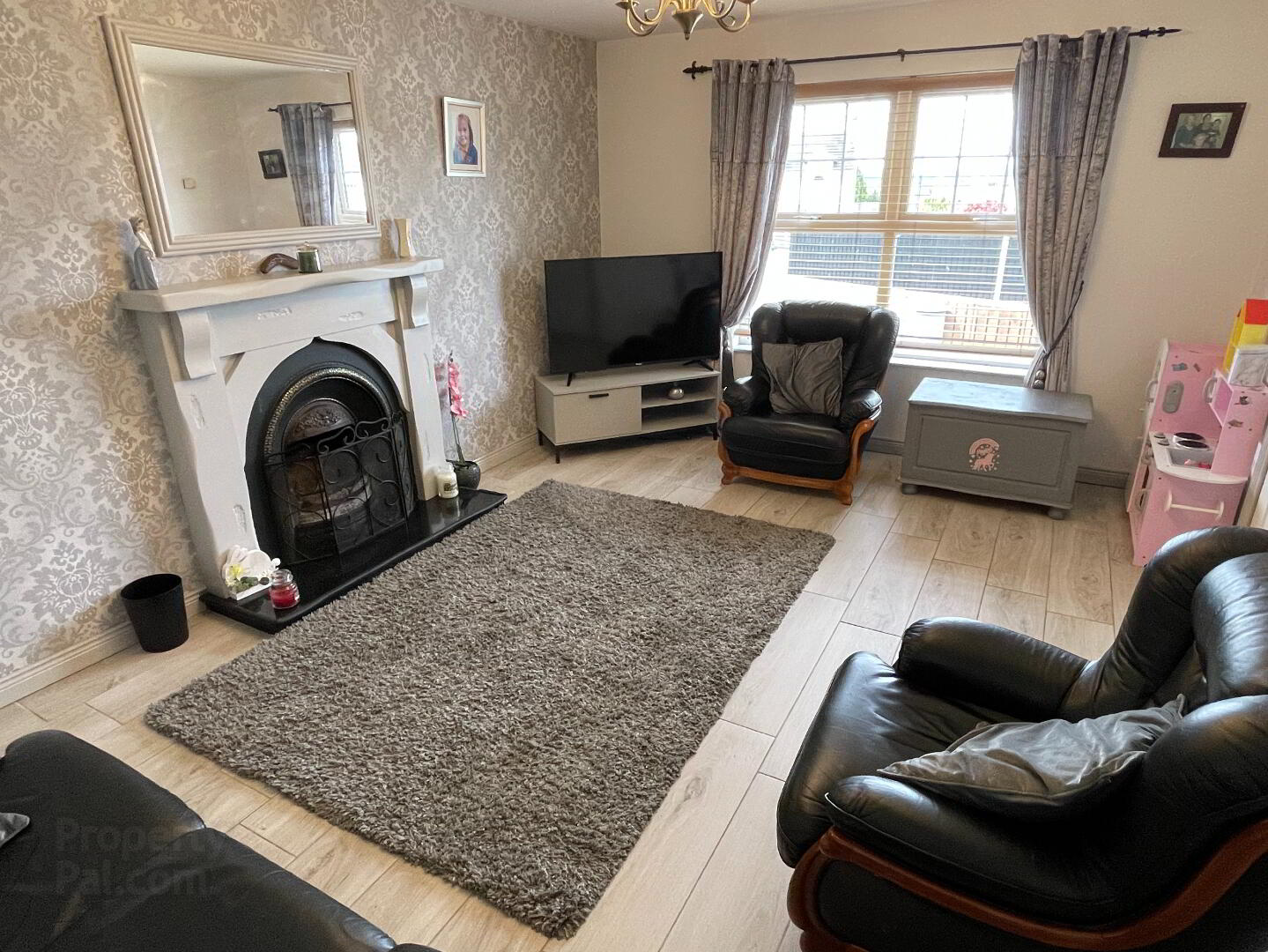 18a Coolmount Park 3 of 18