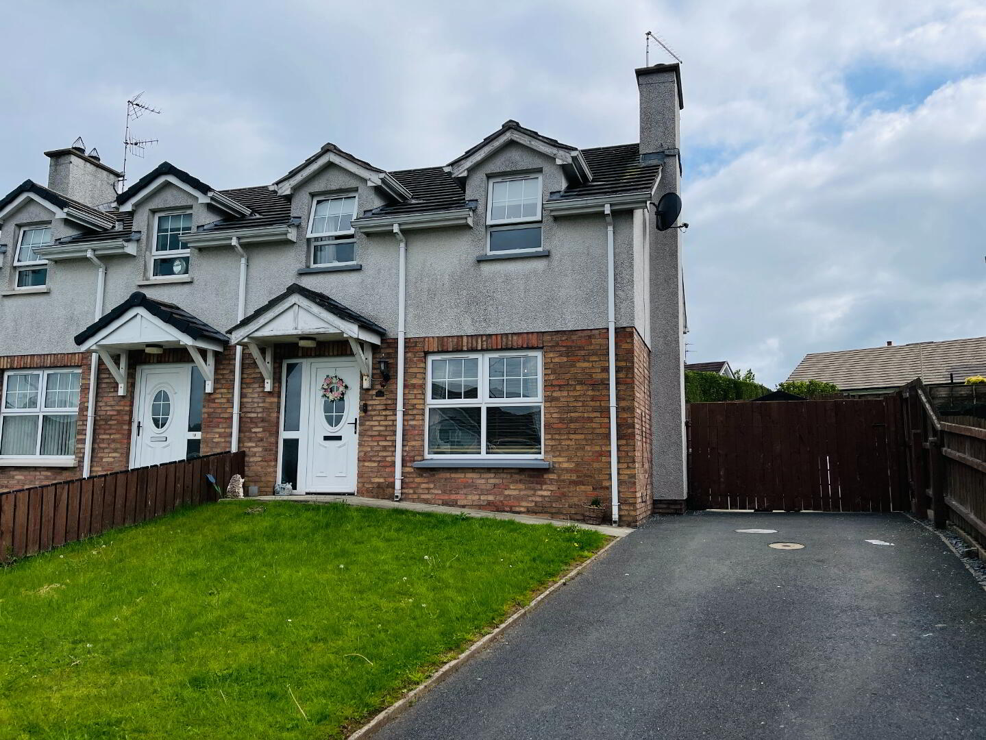 18a Coolmount Park 1 of 18