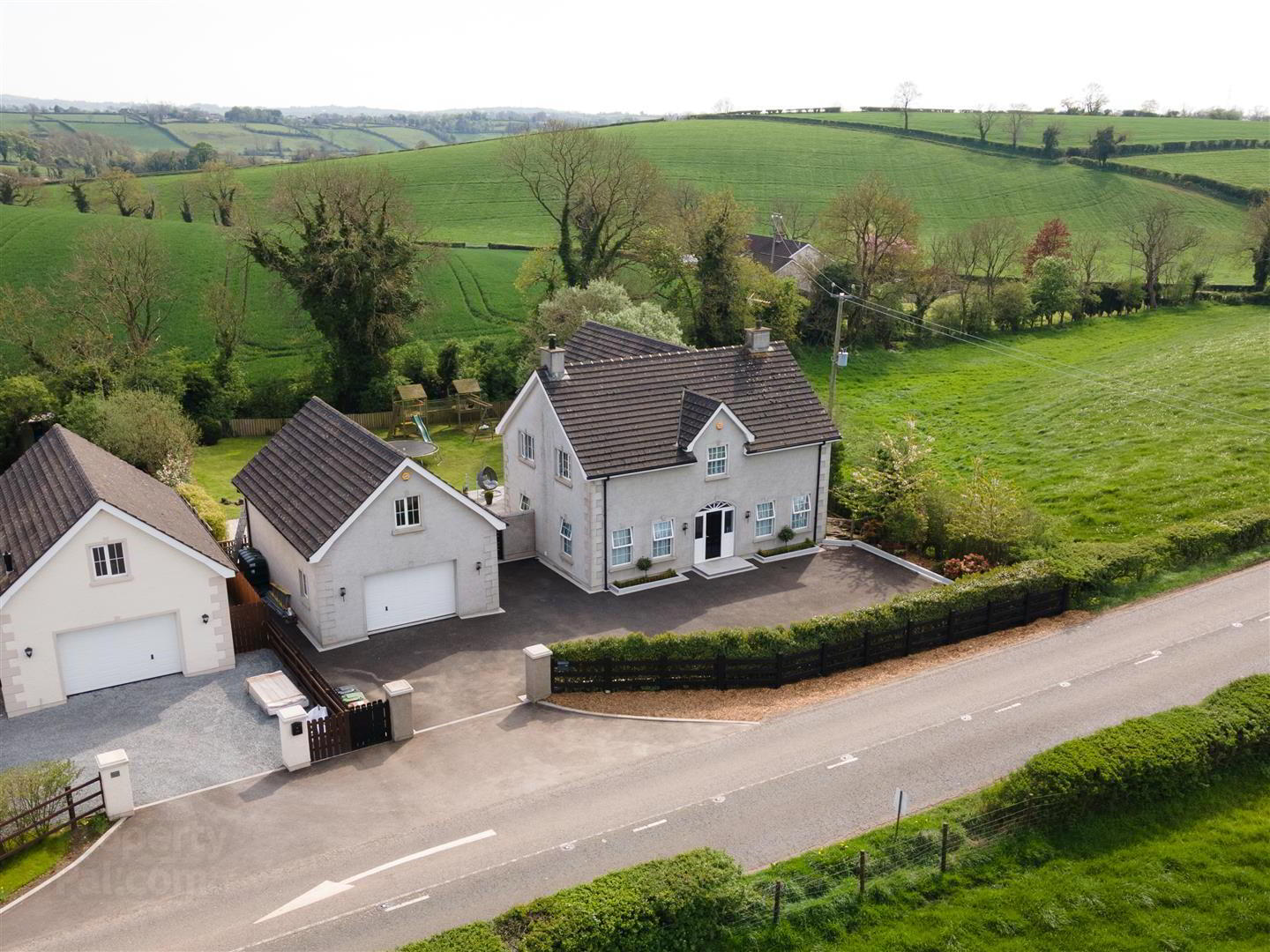 82 Ballynahinch Road 30 of 65