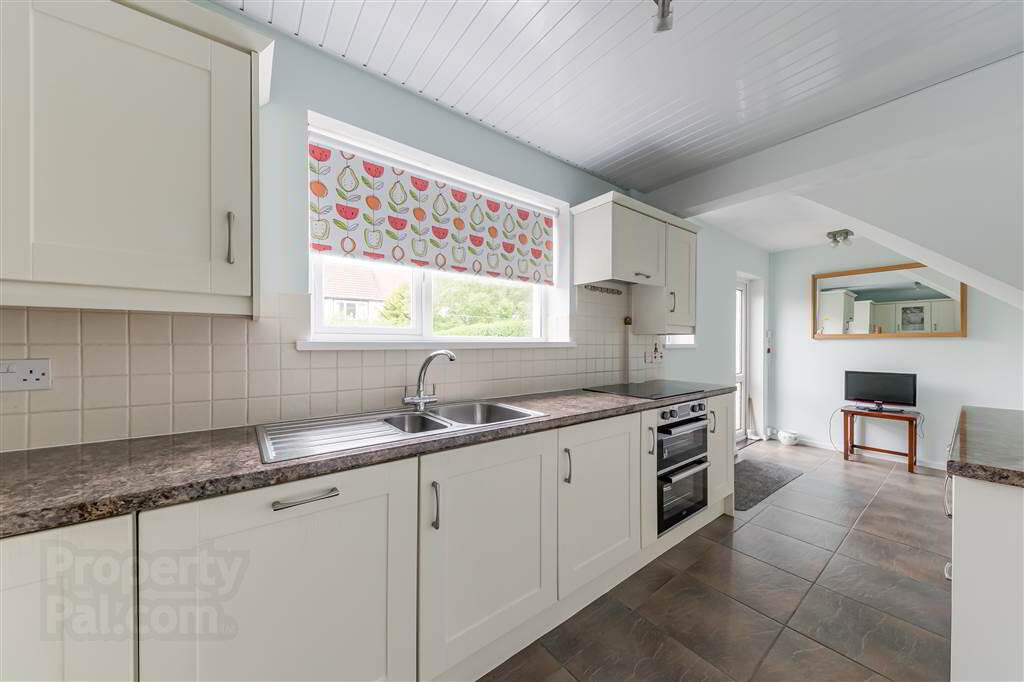 19 Hillmount Gardens 9 of 23