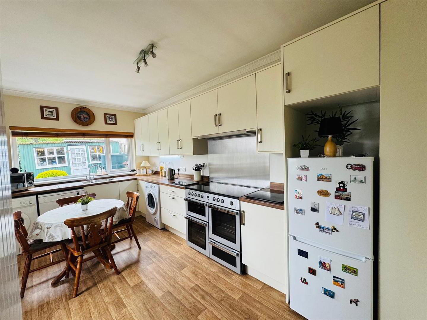 110 Glen Road 13 of 23
