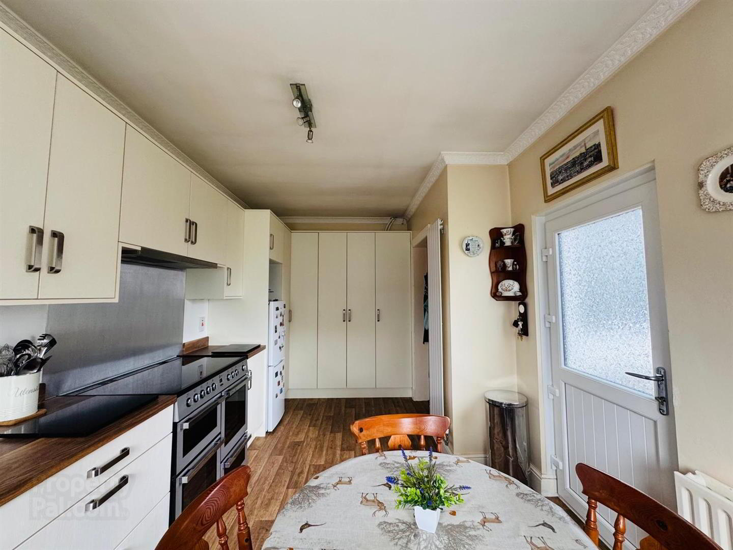 110 Glen Road 14 of 23