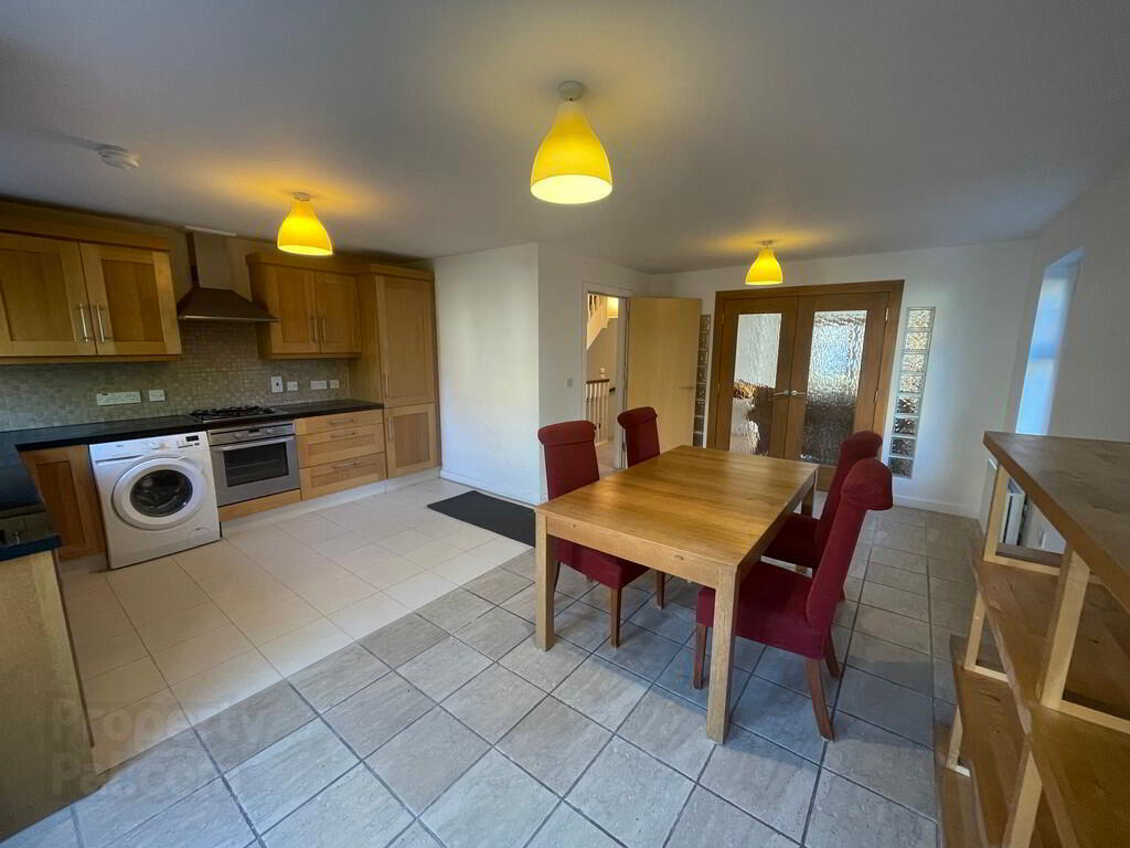 7 Ormiston Square 5 of 16