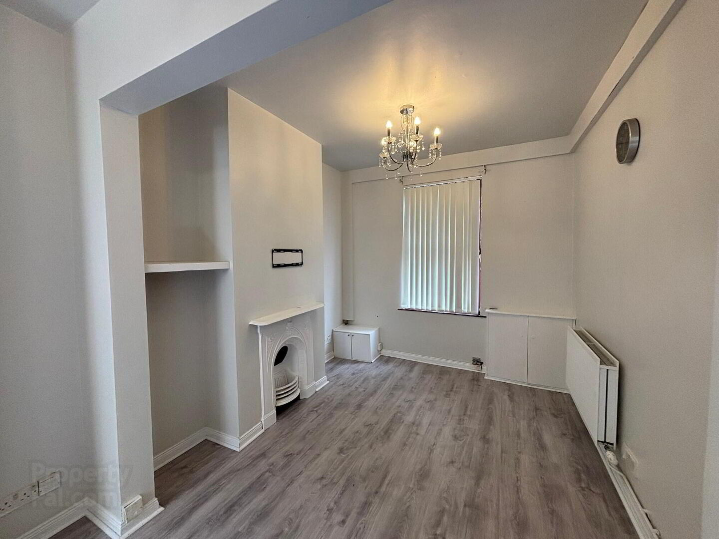 3 Ravenscroft Street 3 of 11
