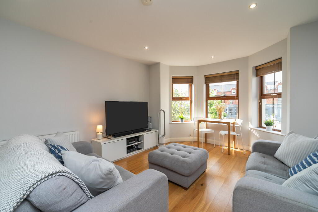 Apt 12, 120 Upper Newtownards Road 4 of 13