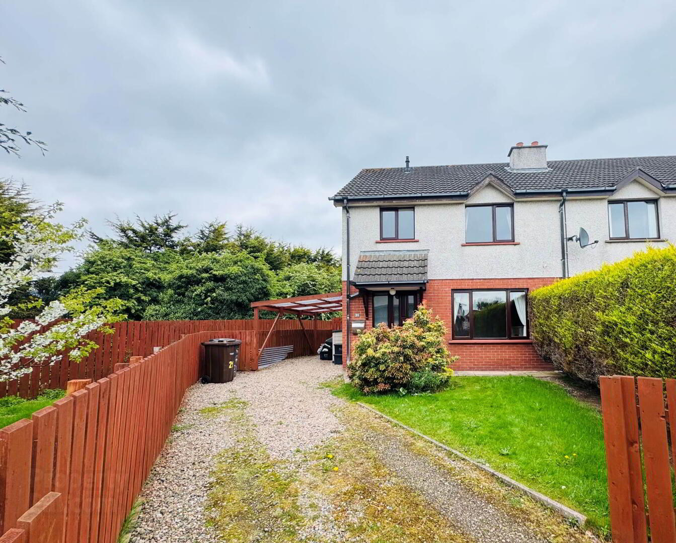 21 Rhanbuoy Close 1 of 17