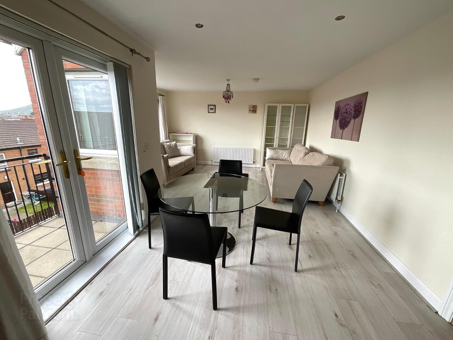 Apartment 7 244 Crumlin Road 4 of 10
