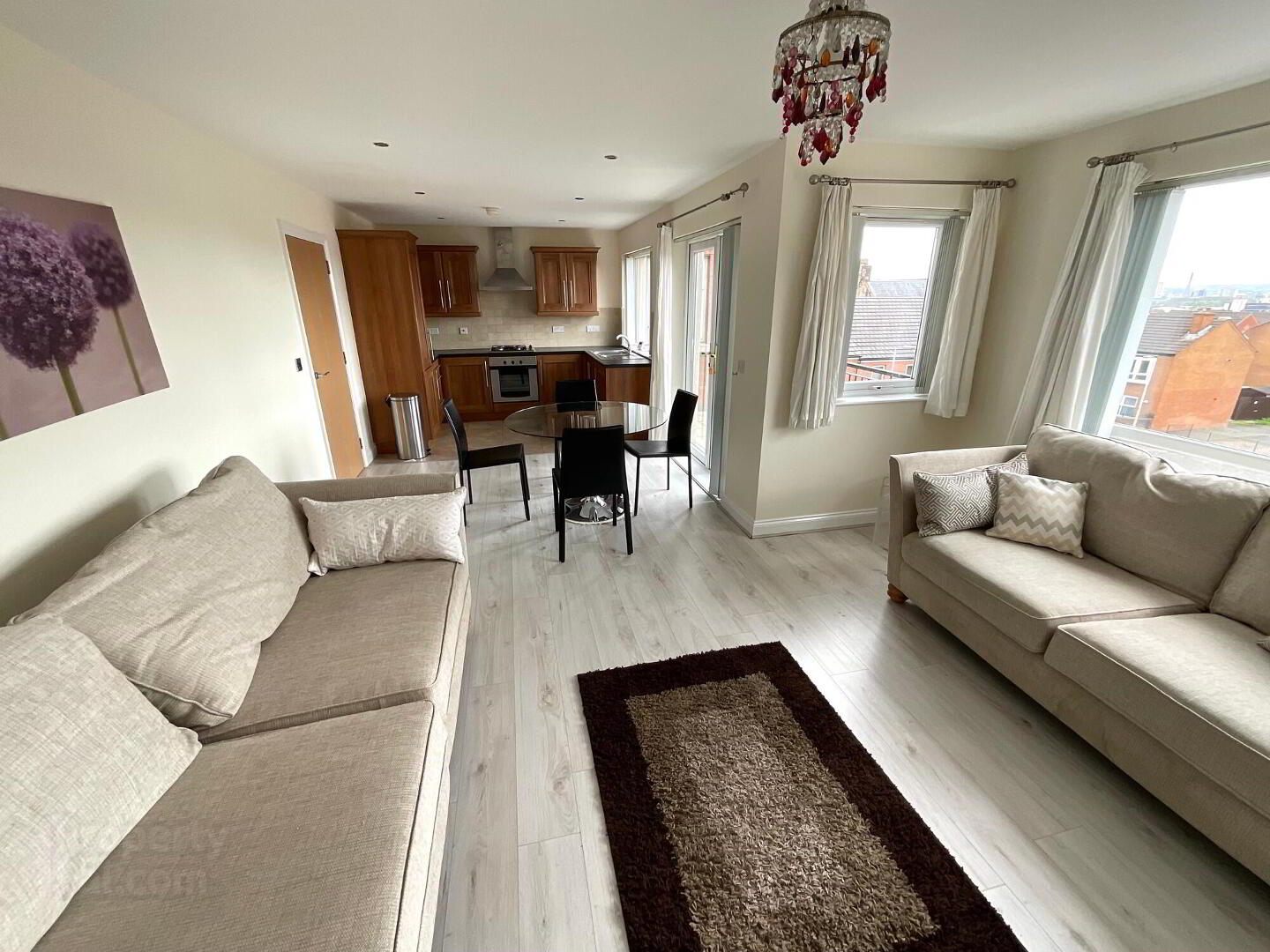 Apartment 7 244 Crumlin Road 3 of 10