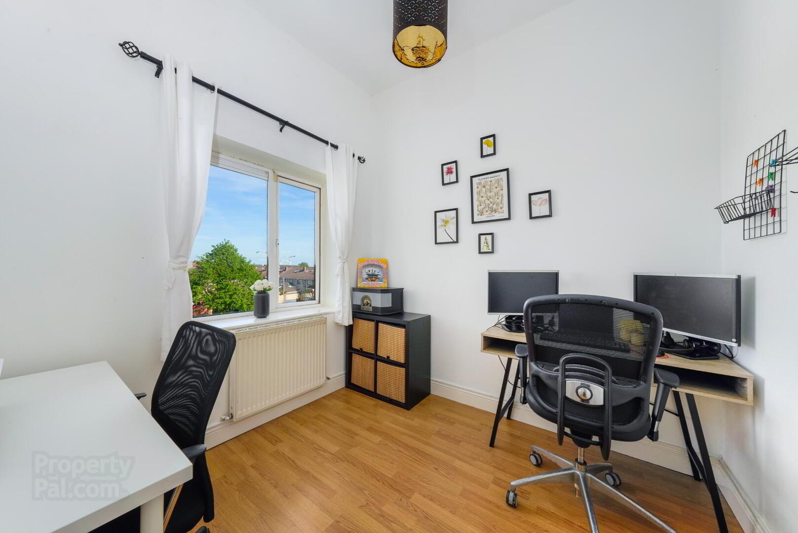 16 Finn Eber Square 17 of 20