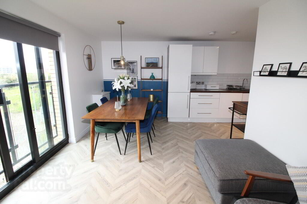 Apt 28 Titanic Walk, 13 Ballymacarrett Road 8 of 19