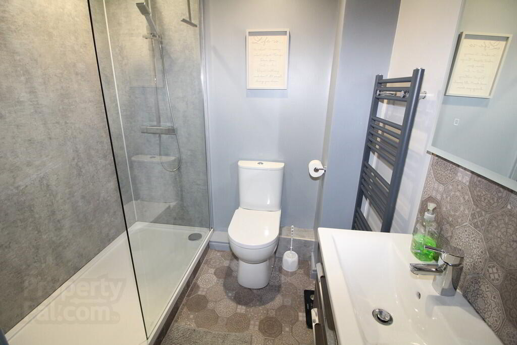 Apt 28 Titanic Walk, 13 Ballymacarrett Road 18 of 19