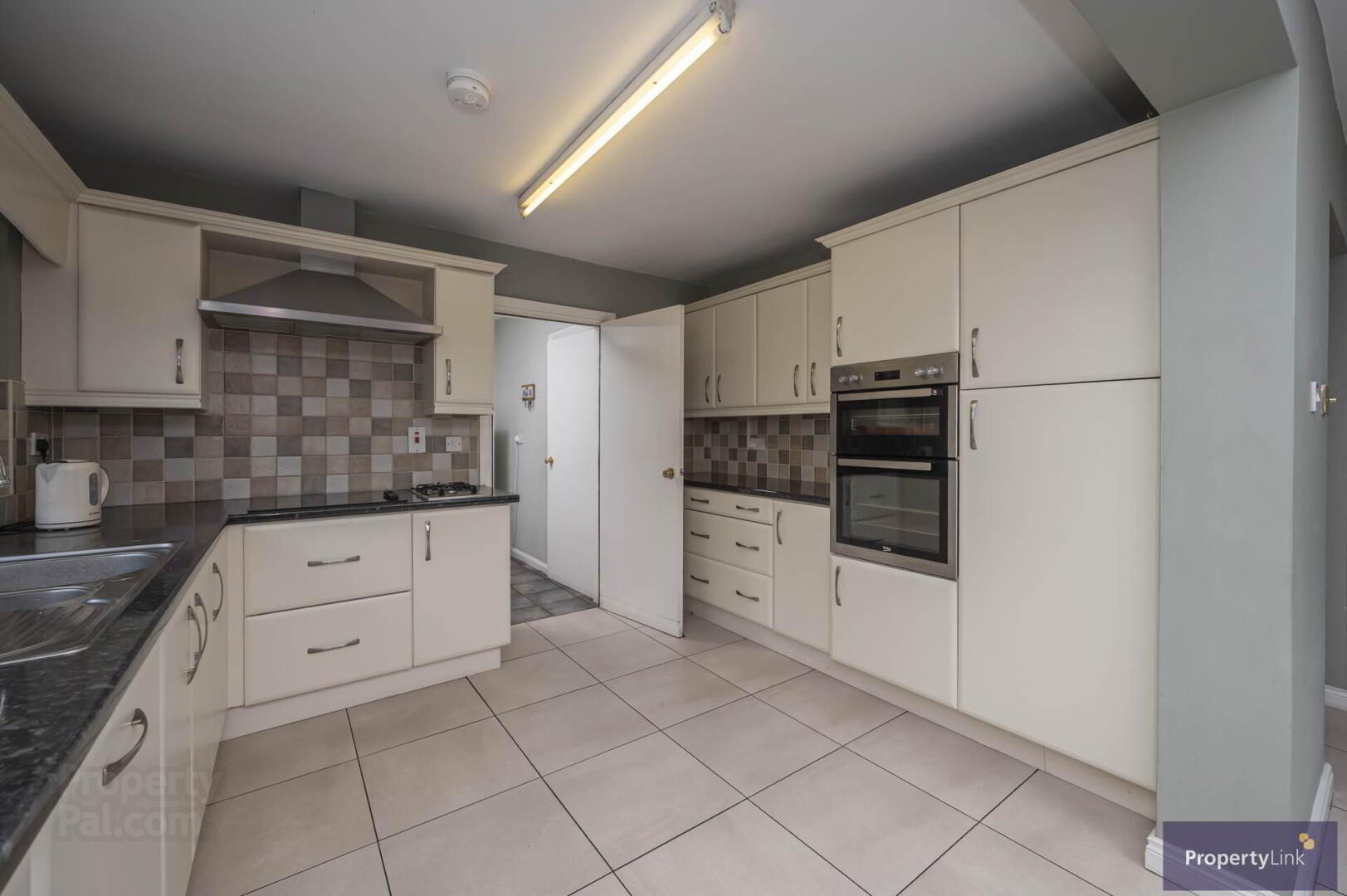 11 Lissheffield Road 11 of 27
