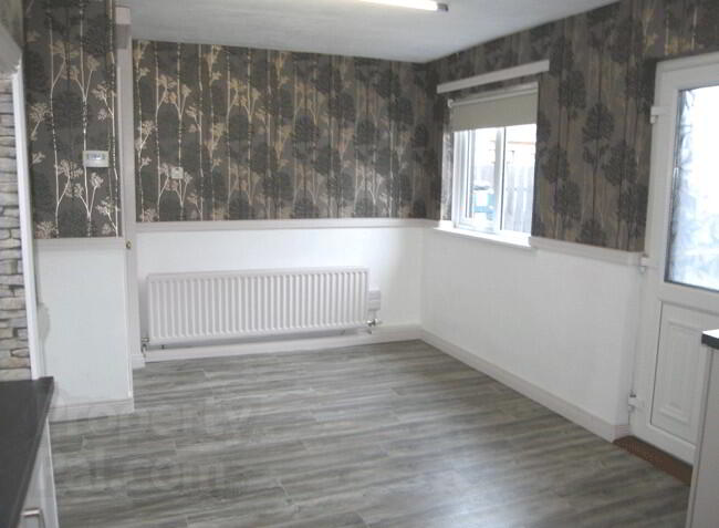18 Millburn Park 6 of 13