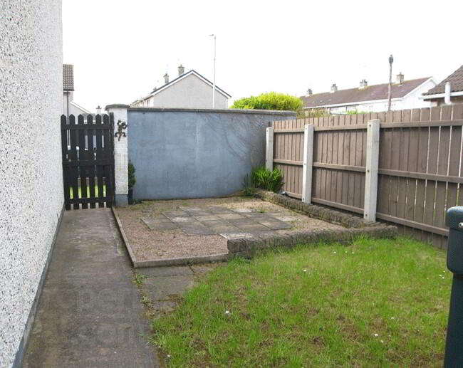 18 Millburn Park 12 of 13