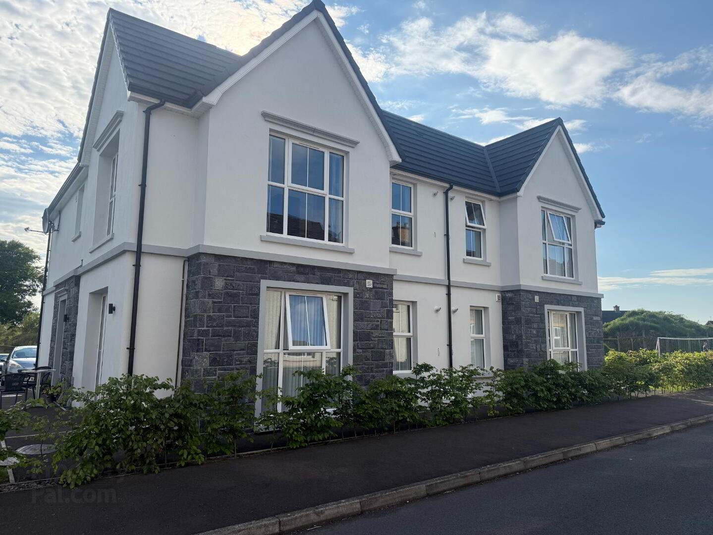 property description image