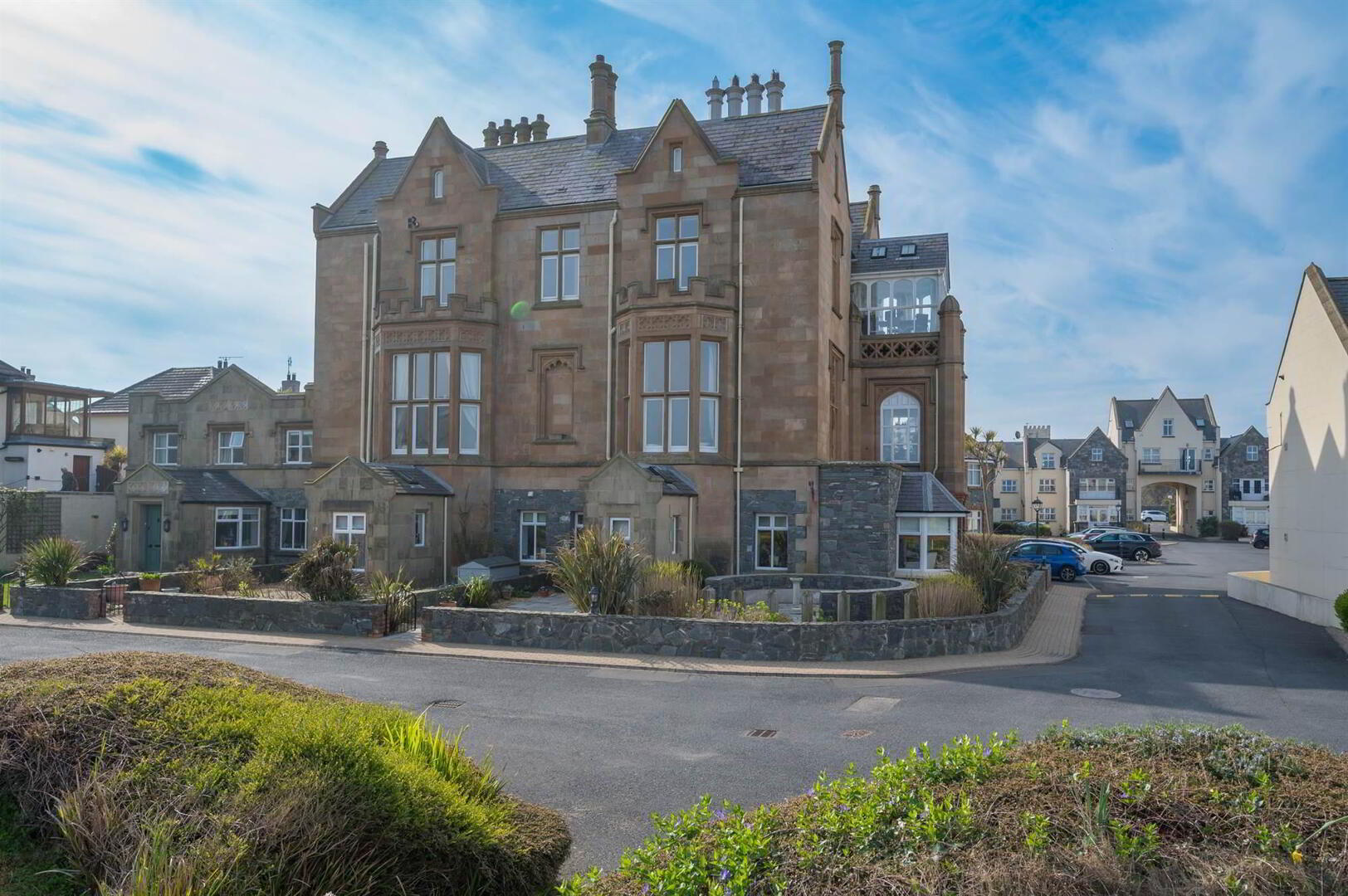 26 Groomsport House Road 1 of 32