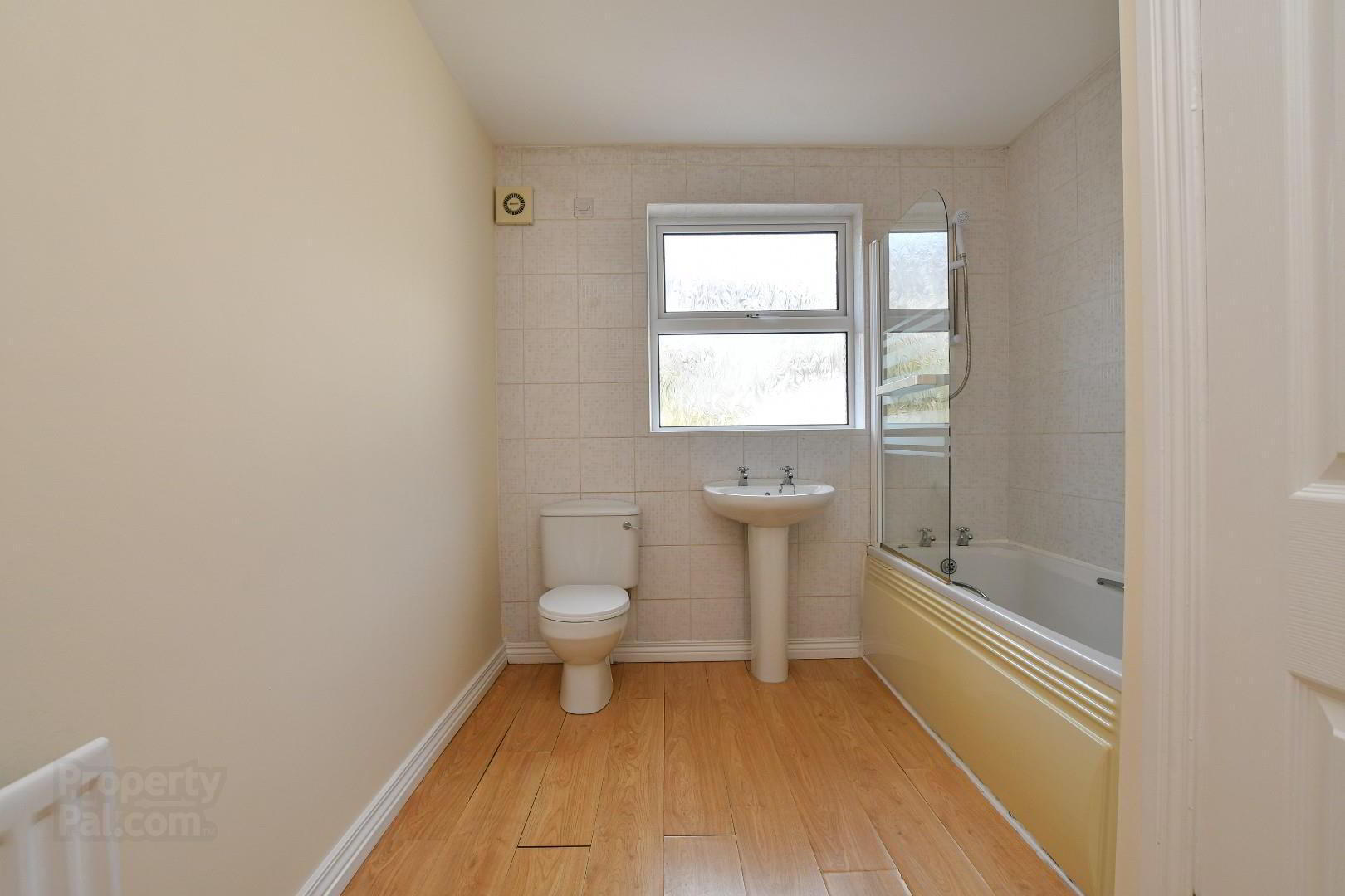 47 Railway Street 12 of 22