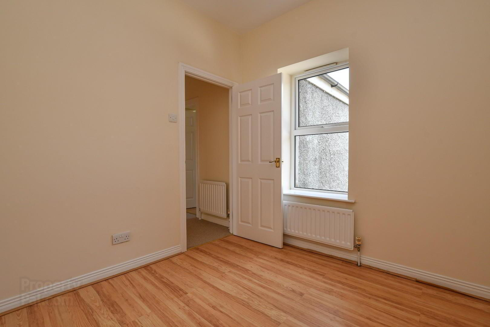 47 Railway Street 14 of 22