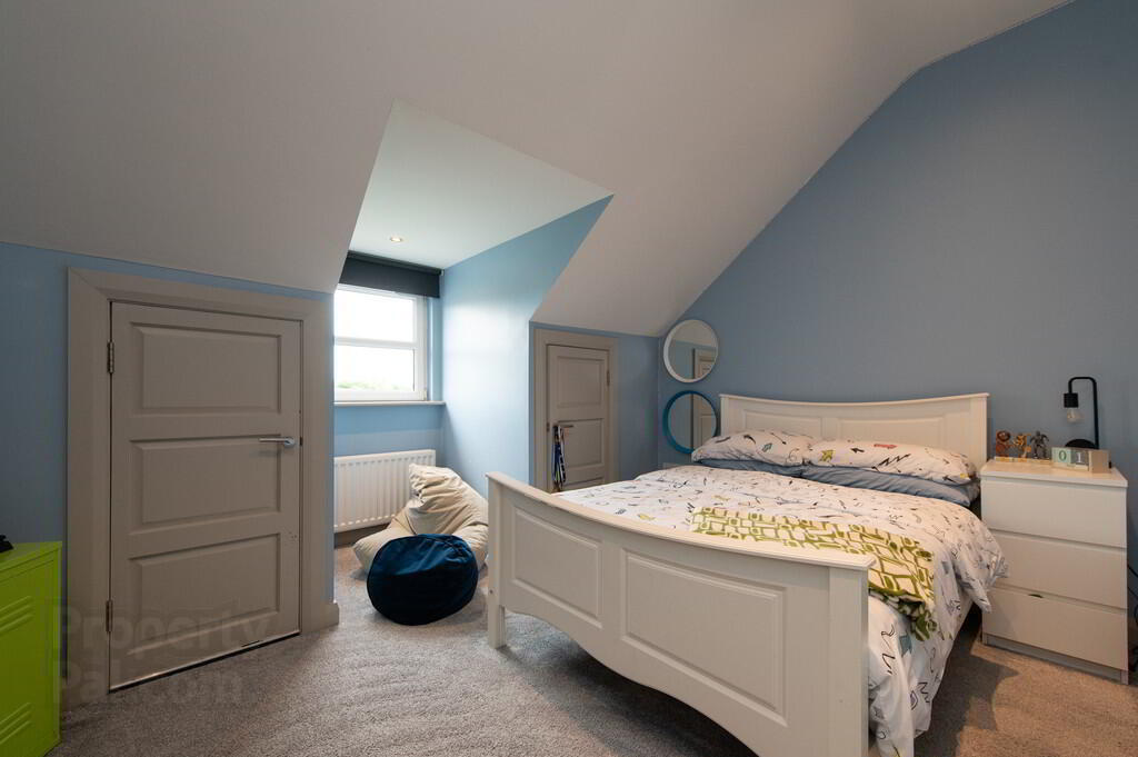 2 Clarke Lodge Mews 22 of 34