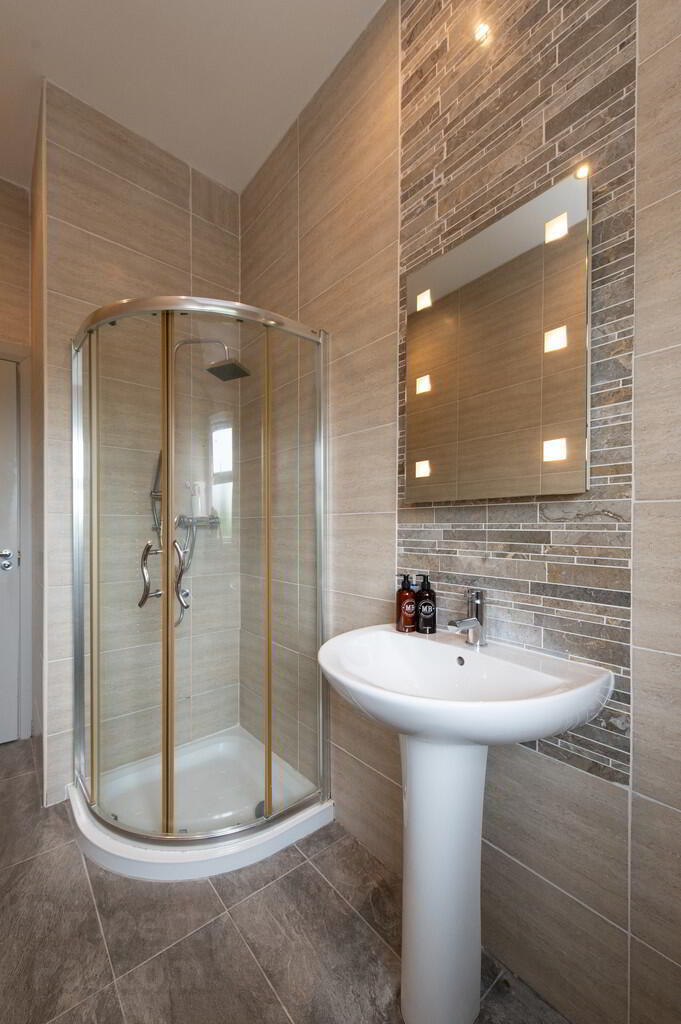 2 Clarke Lodge Mews 21 of 34