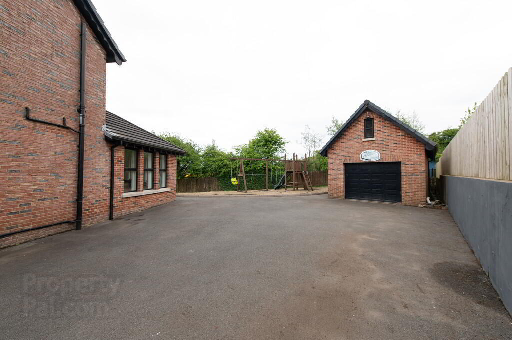 2 Clarke Lodge Mews 29 of 34