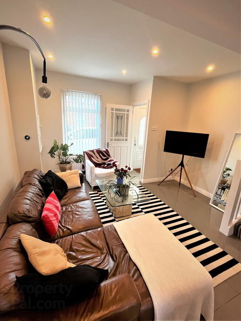 property description image