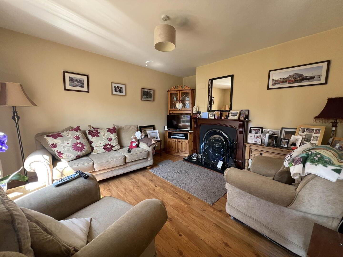 39 Ard Aoibhinn 3 of 16
