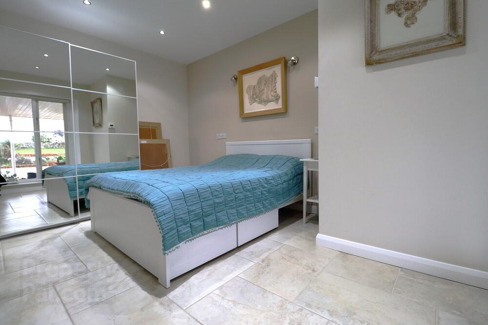 8 Kearney Road 17 of 20