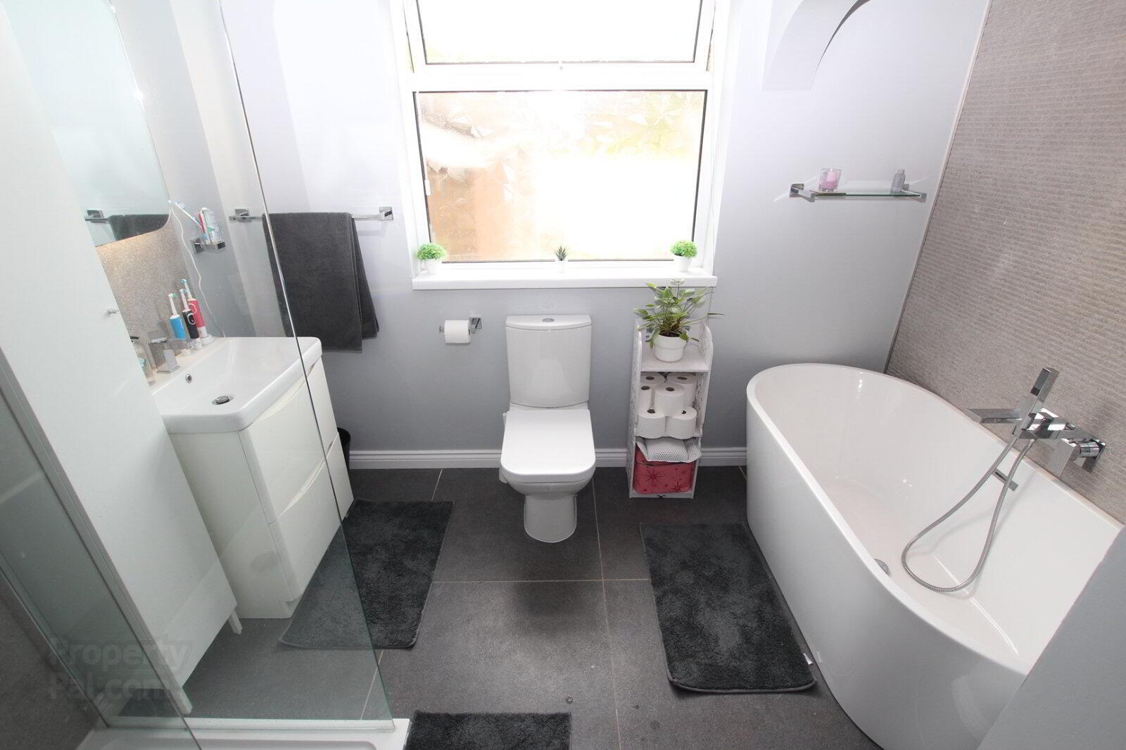 3 Woodford Park 8 of 20