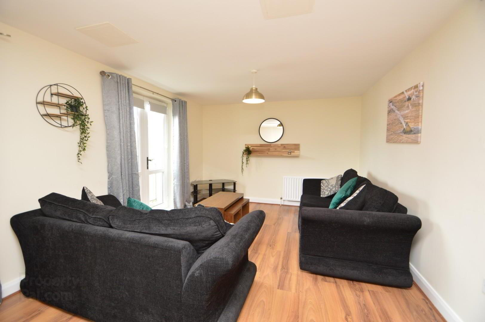 Apt 14, Annesley Building 3 of 7