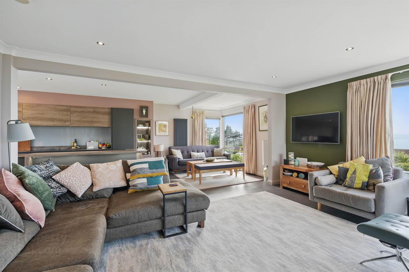 22 Carlston Avenue 13 of 38