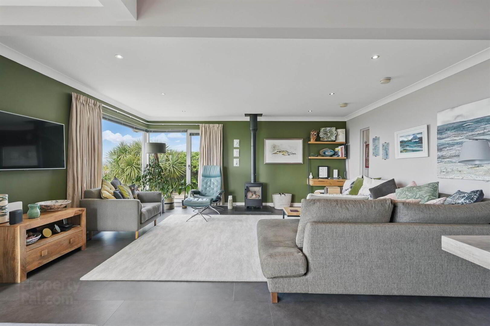 22 Carlston Avenue 14 of 38
