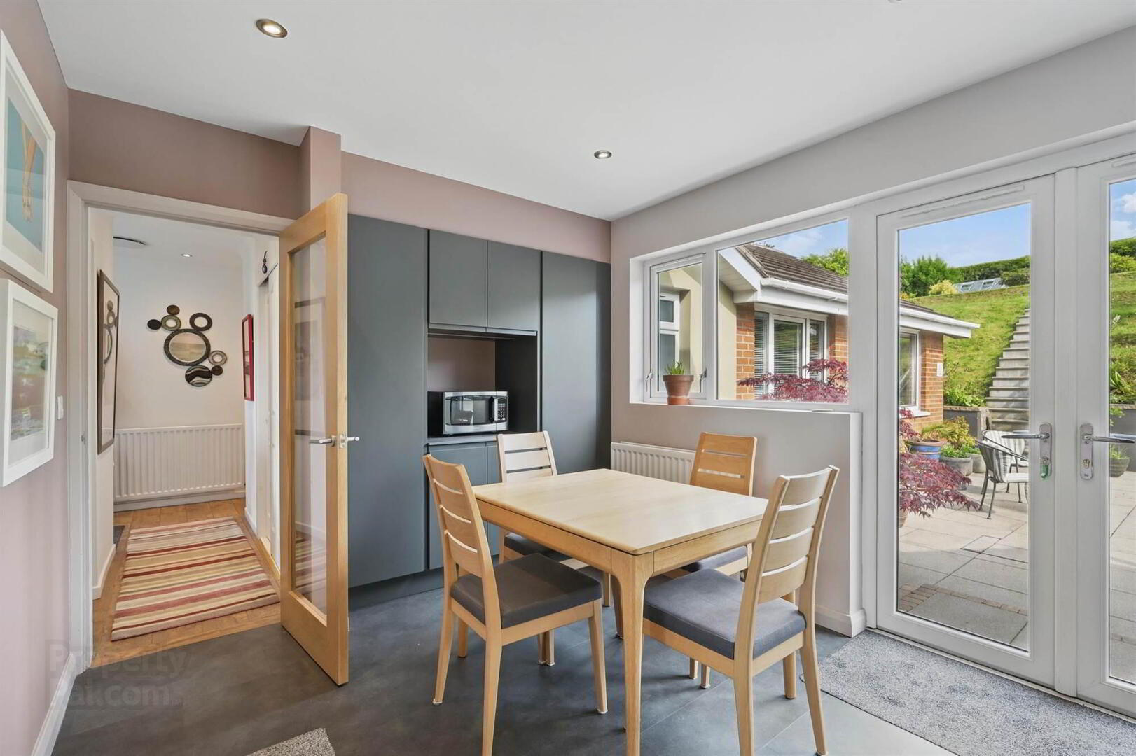 22 Carlston Avenue 16 of 38
