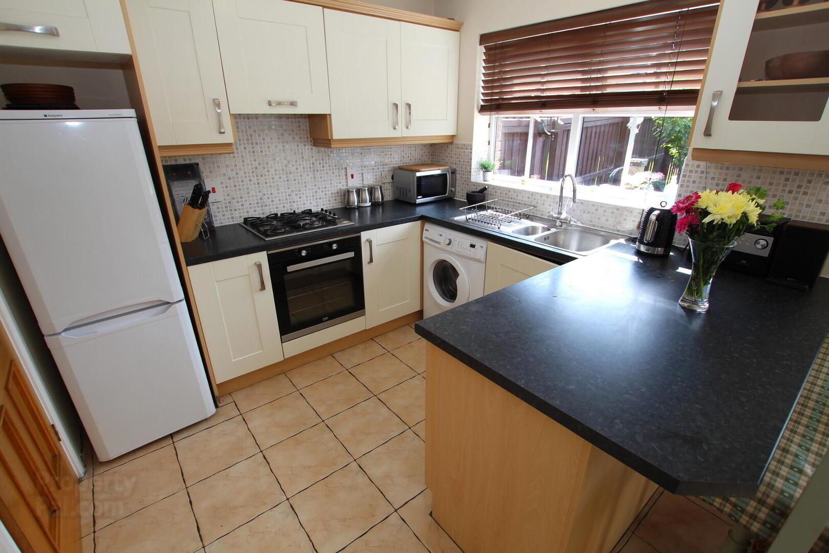 69 St James Meadow 4 of 13
