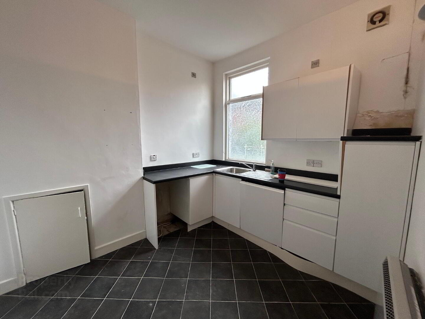 144-146 Lisburn Road 5 of 5