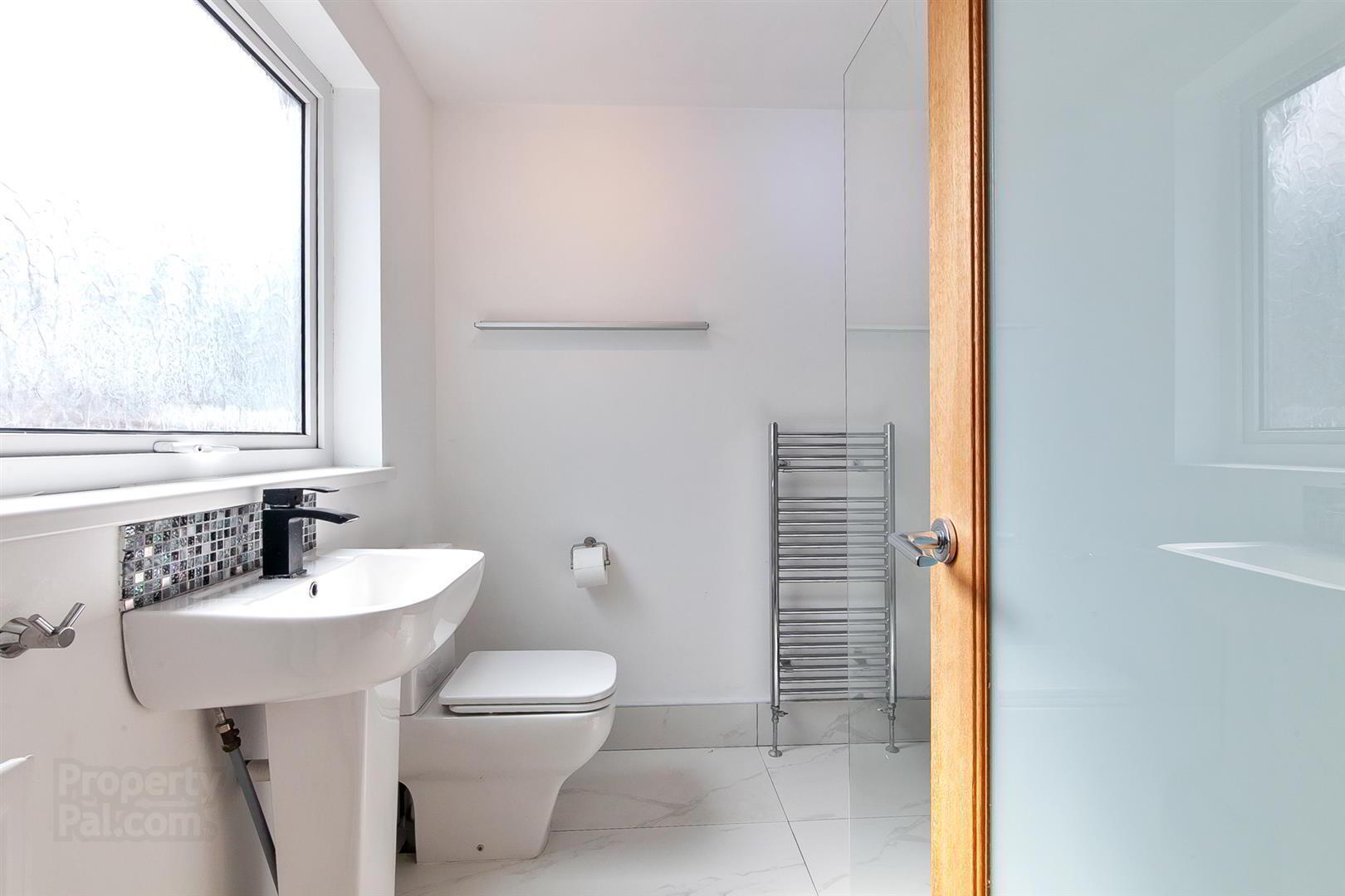 20 Lichfield Avenue 15 of 17