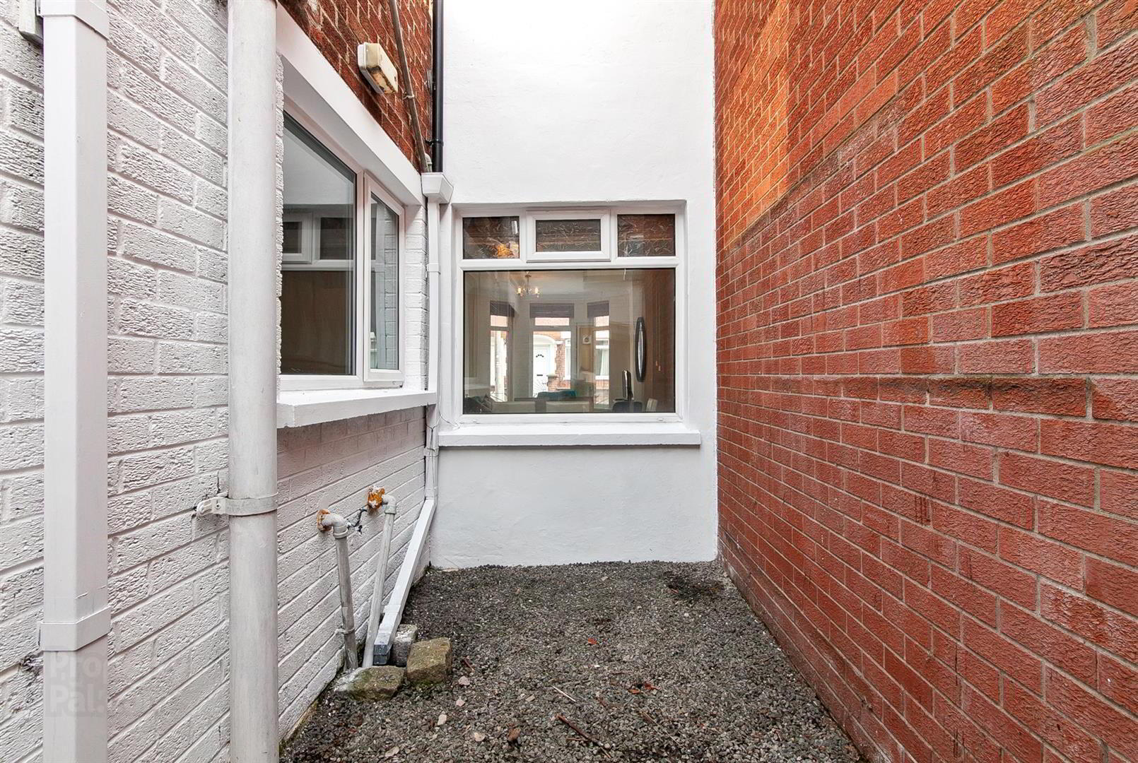 20 Lichfield Avenue 9 of 17