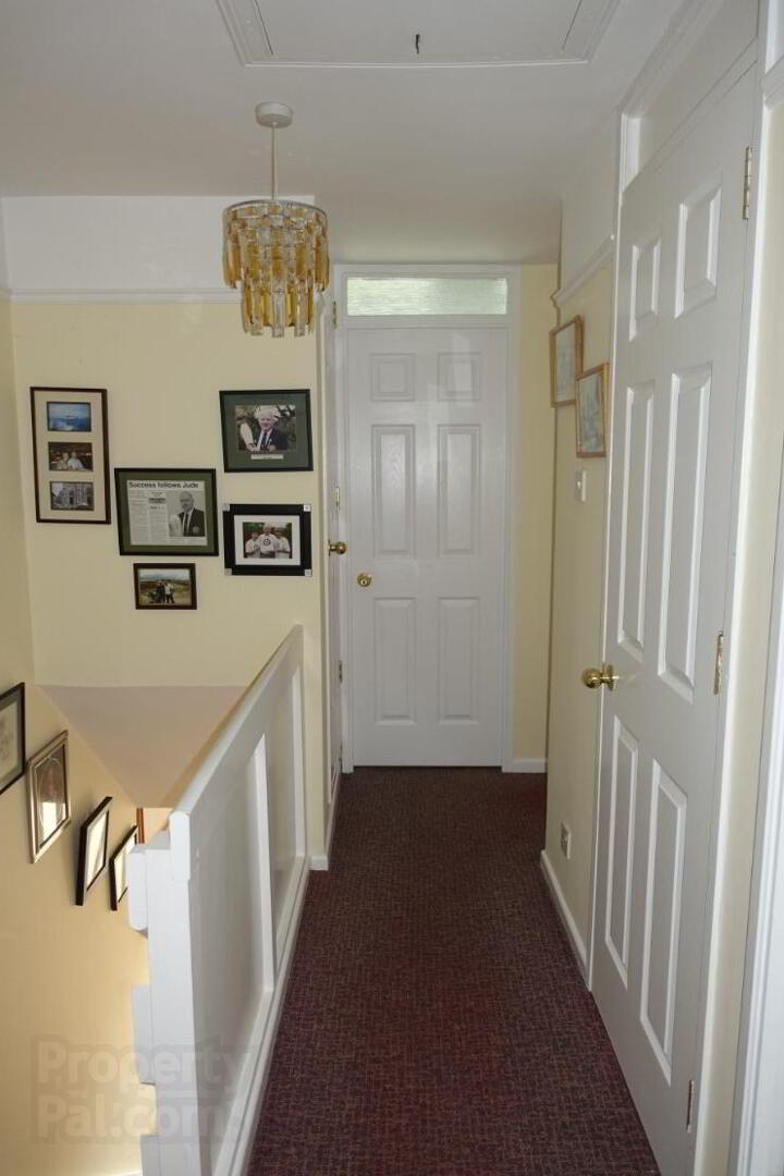 35 Windmill Heights 12 of 26