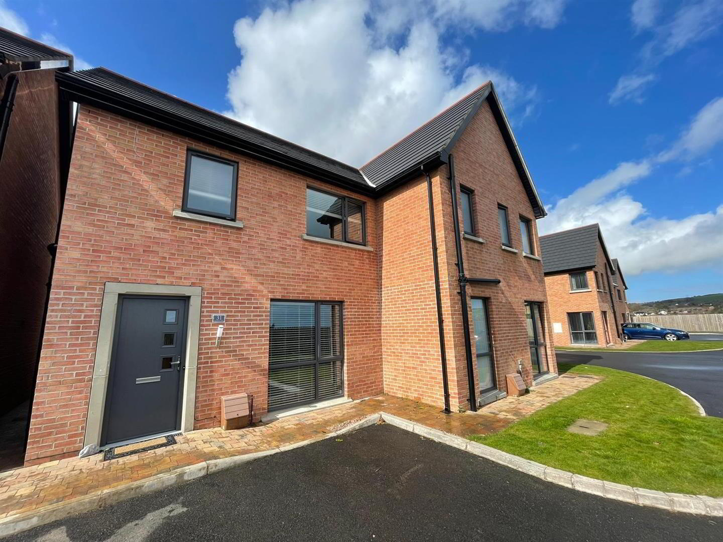 31 Glenwell Mews 1 of 15