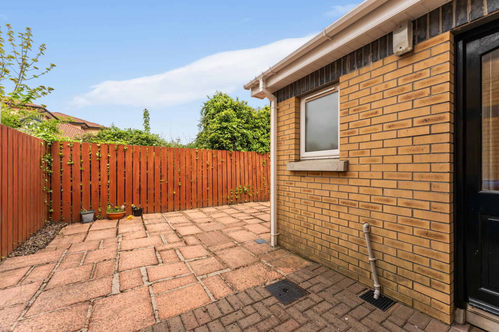 22 East Street Court 18 of 20