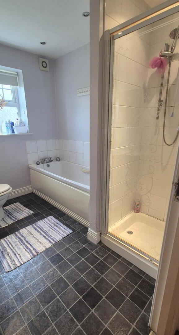 4 Oakfield Mews 13 of 18